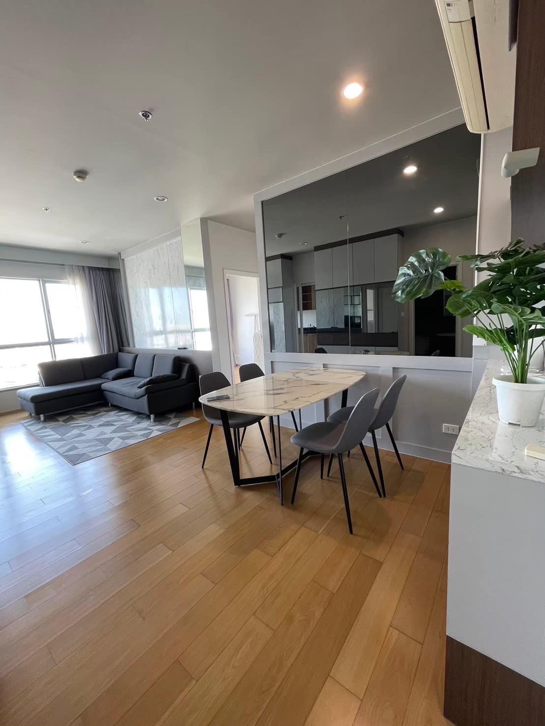 (CRH-296) [Rent/Sell] Hive Sathorn,  BTS Krung Thonburi Station 20 m., 2 bed, 2 bath, 70 sqm. 23 FL