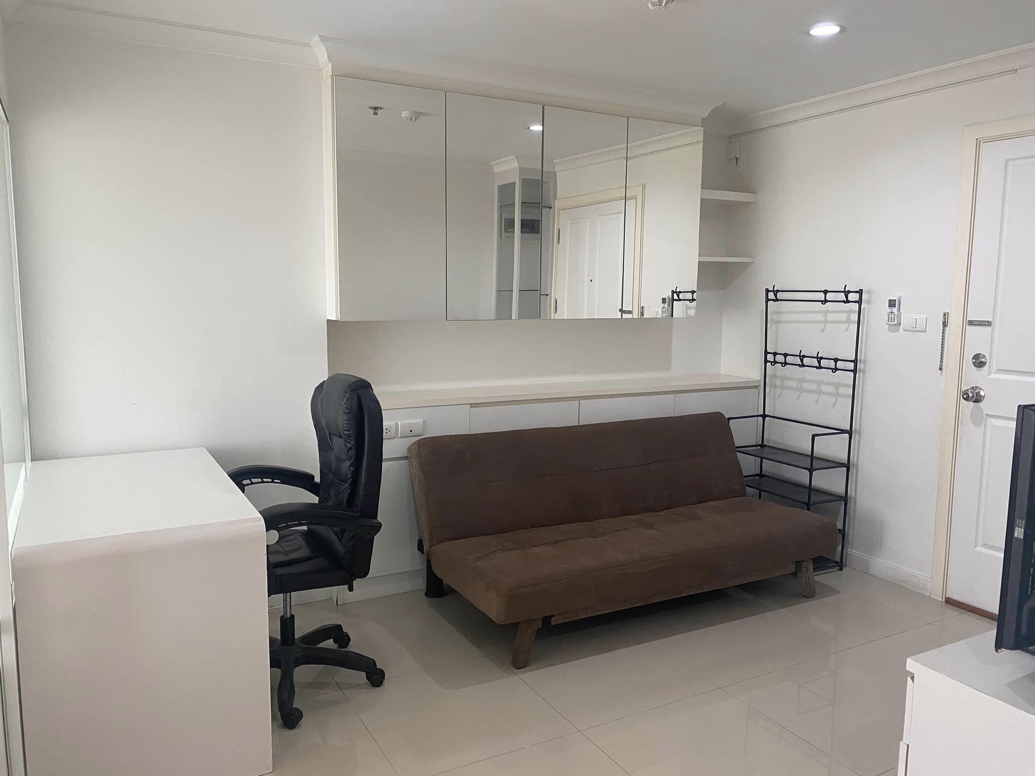 (CRH-784) Lumpini Place Rama 9  Ratchada , 1 bed  1 bath  size 37sqm 15FL