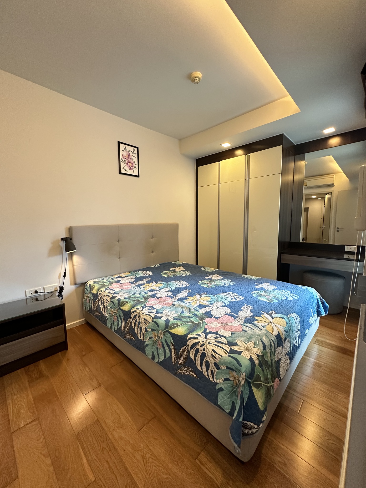 (CRA-140)Focus Ploenchit ,BTS Ploenchit 1bed 1bath 33sqm 3FL