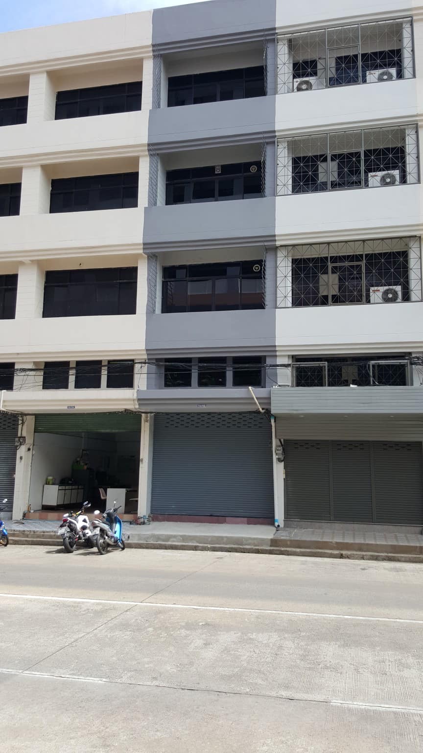 (ORA-1073)4-Storey Commercial Building,Sai Yud BTS 3bath 300sqm